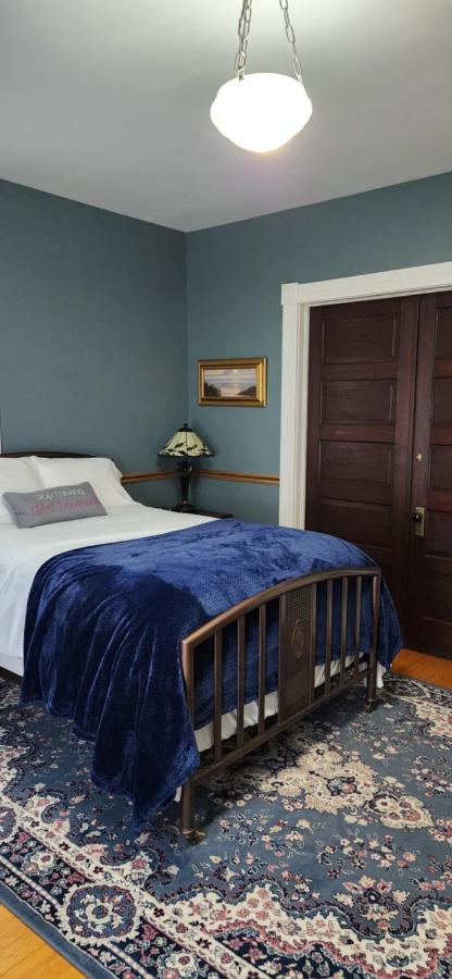 Oaklawn Inn Menomonie Eksteriør bilde